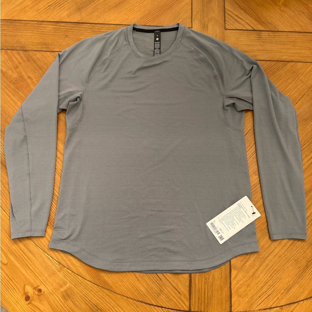 NWT LULULEMON LICENSE TO TRAIN LONG SLEEVE SHIRT SOLAR GREY M